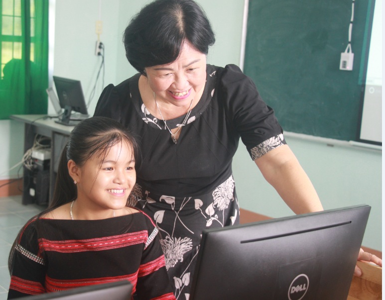 Liên hiệp Hội Bình Định: Nối nhịp cầu hỗ trợ phòng tin học cho học sinh vùng sâu Vĩnh Thạnh